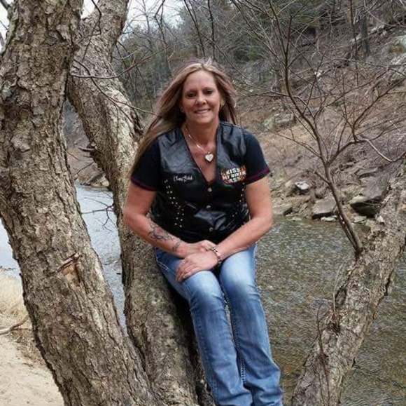 Meet your Posher, Dana - Picture 2 of 2